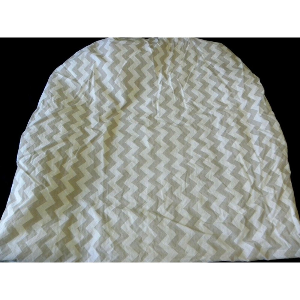 Pottery Barn Baby Kids Chevron Zig Zag Crib Toddler Fitted Sheet Grey White